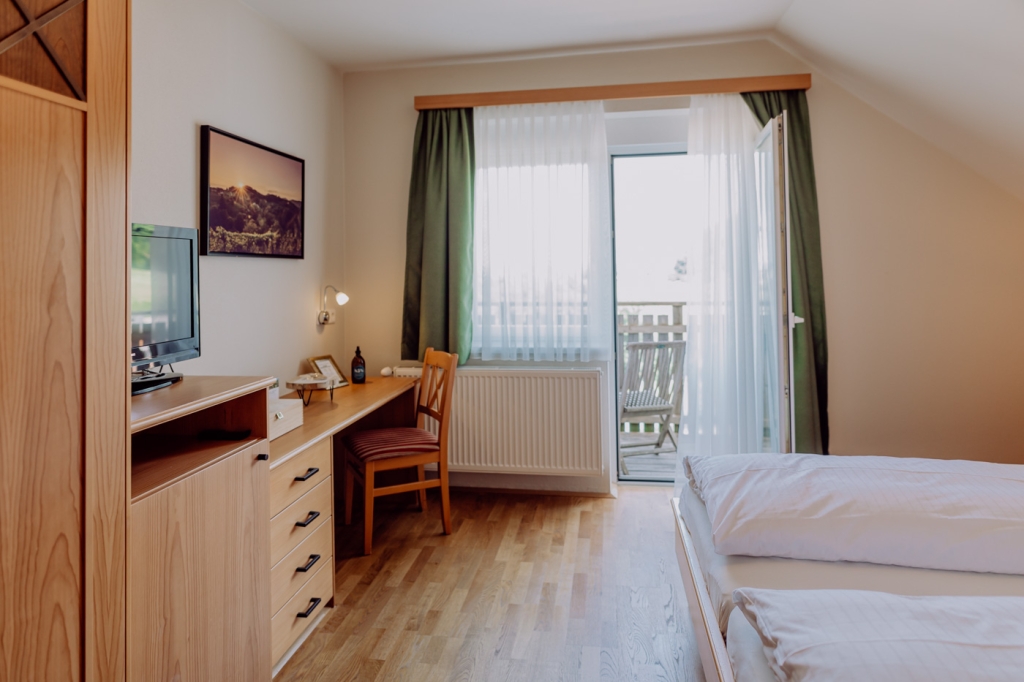 Doppelzimmer mit Balkon im Stammhaus - Landhaus Style